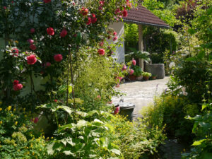 Gartenende vor der Einfahrt, Garten Halwax