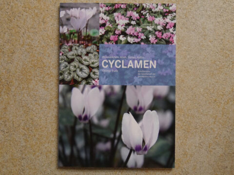 Buchcover CYCLAMEN von Ottmar Funk, aus der Schriftenreihe der Gesellschaft der Staudenfreunde. 