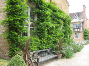 Zugang zum Courtyard von Coughton Court