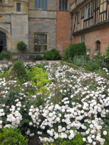 Der Courtyard, Hofgarten, von Coughton Court