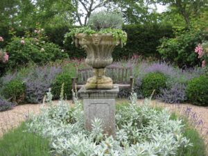 Silberner Senkgarten im formalen Garten von Coughton Court