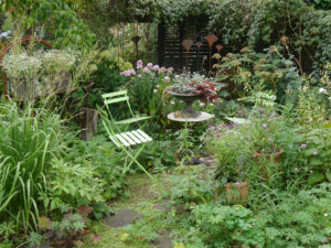 Sitzplatz im Garten Hildegard Rave