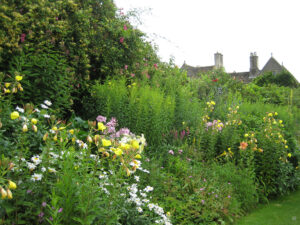 Im mittleren Garten von Abbey House Gardens