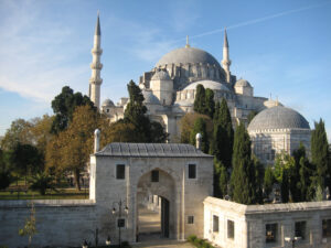 Süleymaniye Camii, die wichtigste Moschee von Mimar Sinan, die er in Istanbul gebaut hat.